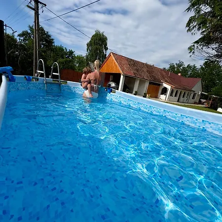 Sarffy Vendeghaz * Szoce