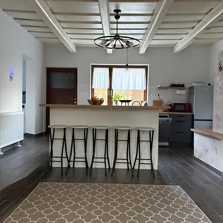 Sárffy Appartamento *